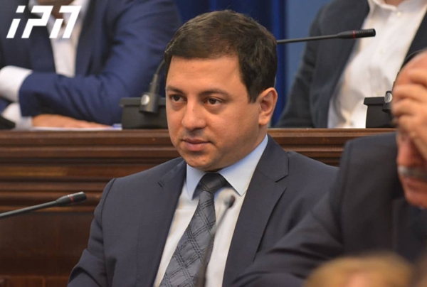 არჩილ თალაკვაძე - ომბუდსმენისგან მივიღეთ შემაშფოთებელი ინფორმაცია, რომ სავარაუდოდ, მაია ოთინაშვილის მიმართ განხორციელდა ძალადობა
