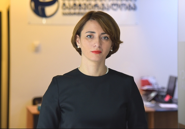 ეკა გიგაურის შეფასებით, განათლების სისტემაში საკადრო ცვლილებები თუ საკუთარი კადრების მისაყვანად არის მიმართული, მაშინ უარყოფითად შეფასდება