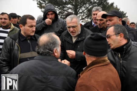 გაფიცულ მძღოლებს შორის უთანხმოებაა 