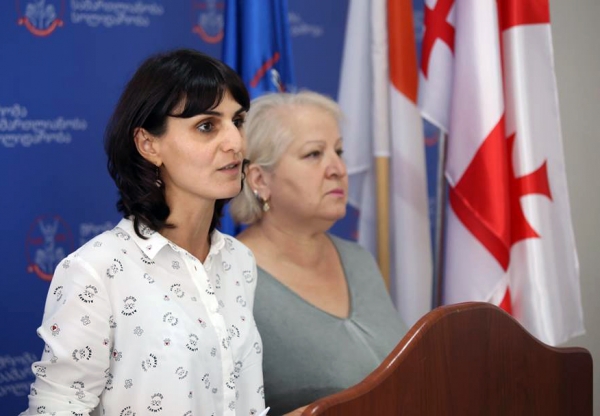 პროფკავშირების თავმჯდომარის მოადგილე - პრემიერის მოწოდების მიუხედავად, „საქნახშირის“ ადმინისტრაცია ყველა დასაქმებულს ურეკავს და სთხოვს, სამუშაო ადგილზე დაბრუნდეს