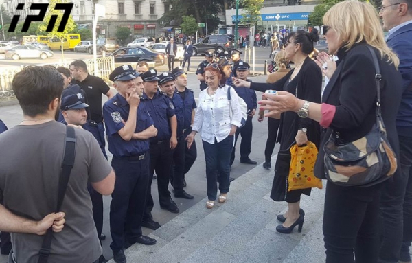 ფილარმონიასთან მიმდინარე აქციაზე 9 ადამიანია დაკავებული