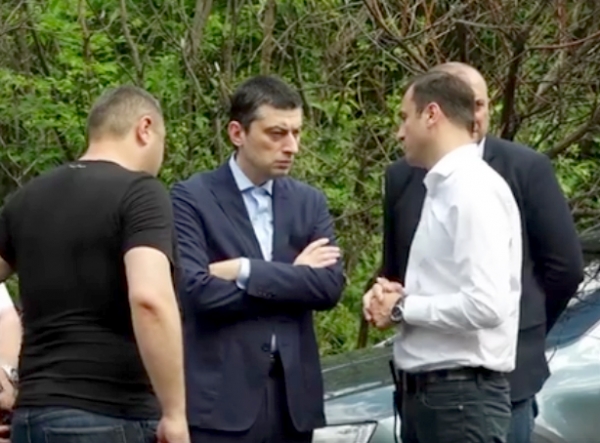 გიორგი გახარიამ თელავში, რეფერალურ საავადმყოფოში ავარიის დროს დაშავებულები მოინახულა