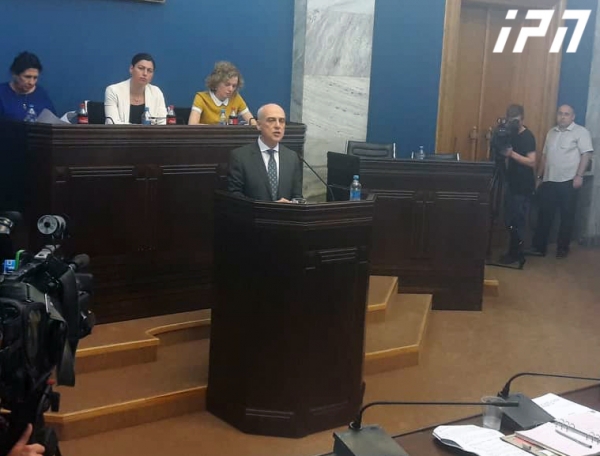 დავით ზალკალიანის განცხადებით, მიხეილ ჯანელიძე მინისტრის თანამდებობიდან პირადი გადაწყვეტილებით წავიდა