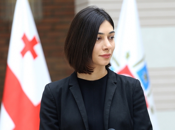 სიმბოლიკის კომისიამ 25 უსახელო ქუჩისა და სკვერისთვის სახელის მინიჭებასთან დაკავშირებით საჯარო განხილვა გამართა