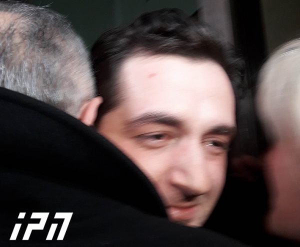 ოთარ აბესაძე პატიმრობიდან გაათავისუფლეს