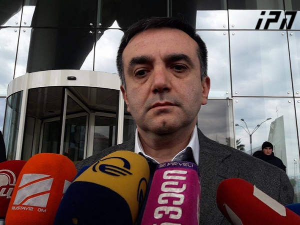 აზერბაიჯანის კონსულმა სასტუმრო "ლეოგრანდში" გარდაცვლილების ხსოვნას პატივი მიაგო