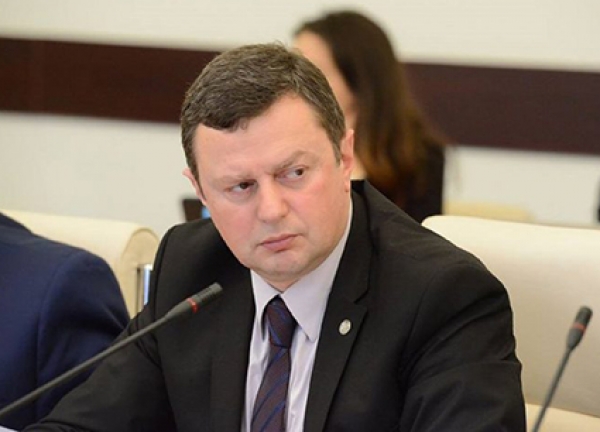 დიმიტრი ლორთქიფანიძე - ჩათვალეთ, რომ მირზა სუბელიანთან დეპუტატი ვიქტორ ჯაფარიძე კი არა, პარლამენტის თავმჯდომარე შევიდა