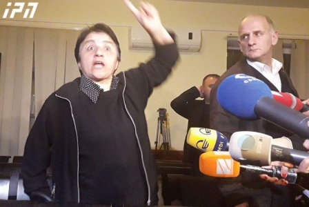ირაკლი ჩხვირკიასა და მერაბ ღოღობერიძისთვის პატიმრობის შეფარდებას სასამართლო დარბაზში ხმაური მოჰყვა