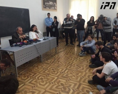 თსუ-ს რექტორმა ”აუდიტორია 115”-ის სტუდენტებს რამდენიმე დაპირება მისცა