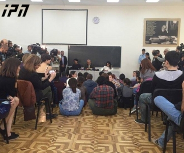 თსუ-ს რექტორი ”აუდიტორია 115”-ის სტუდენტებს ხვდება