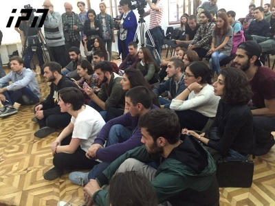 „აუდიტორია 115“-ის წევრებმა გია შარვაშიძეს მინისტრის მოადგილეობის დროს გაცემული დაპირება შეახსენეს