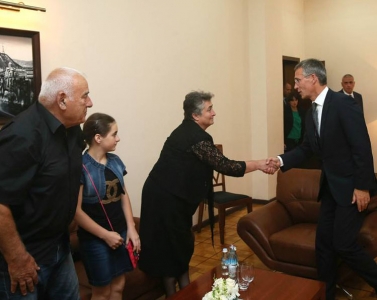 ნატო-ს გენმდივანმა ბრეივიკის მიერ მოკლული ქართველი გოგონას მშობლებს პირადად მიუსამძიმრა