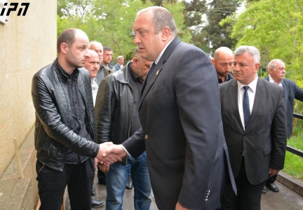 გიორგი მარგველაშვილმა ქობულეთში გარდაცვლილი ბავშვების მშობლებს მიუსამძიმრა