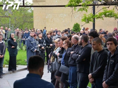 ვახტანგ გორგასლის სახელობის ტაძრიდან ქობულეთში ხანძრის დროს დაღუპული ბავშვები გამოასვენეს