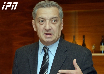 გია ვოლსკი - ეს არის ერთი გუნდის,"ევროპის სახალხო პარტიის" გამარჯვება, მეორე, "ნაციონალური მოძრაობის" მოწინააღმდეგე გუნდზე