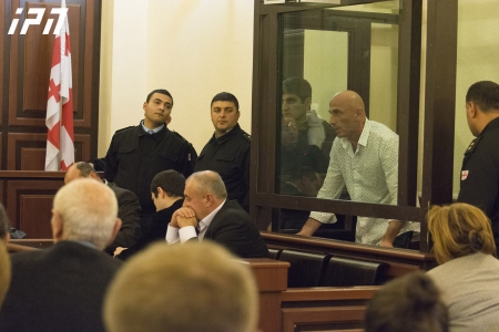 ზურაბ ჟვანიასა და რაულ უსუპოვის ცხედრების ექსპერტიზის დროს გადაღებული ვიდეომასალის ჩვენება შესაძლოა, დღეს შედგეს