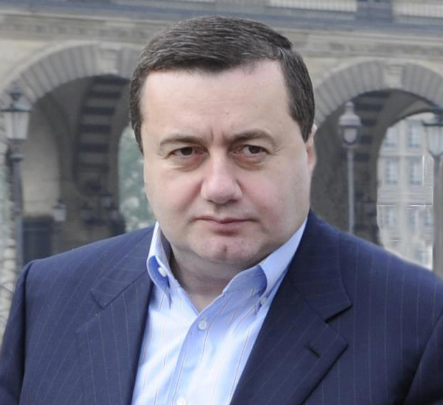 ვანო ჩხარტიშვილი