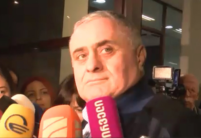 ვიქტორ ჯაფარიძის ინფორმაციით, მირზა სუბელიანის შვილმა სუიციდი სცადა