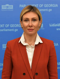 ნინო წილოსანი