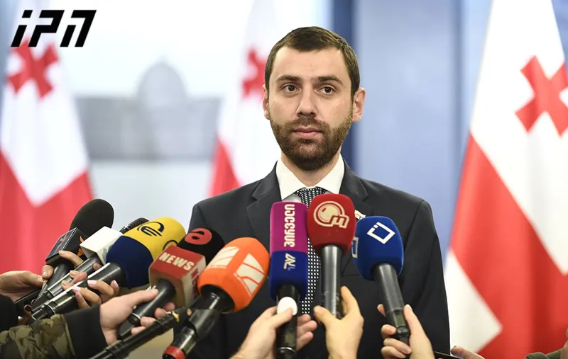 გიორგი აბაშიშვილი - მეთოდს, რომლის მიხედვითაც საქსტატი უმუშევრობის დონეს ითვლის, ჰქვია „როგორ მოვიტყუოთ თავი“, რადგან ის რეალობას არ ასახავს