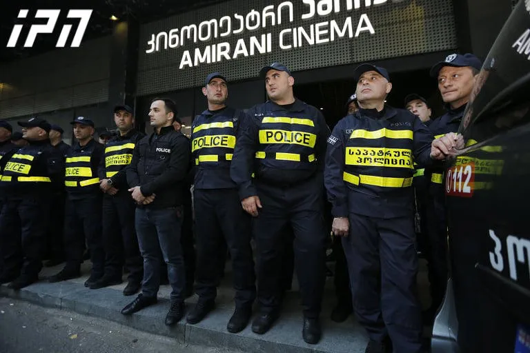 Georgian March members trying to forcibly enter Amirani Cinema