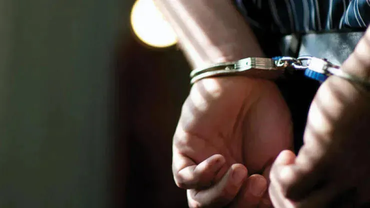В Гори по обвинению в развратном деянии в отношении 14-летнего подростка задержан мужчина
