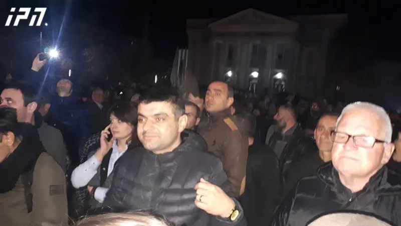 Police mobilized around National Movement office in Zugdidi