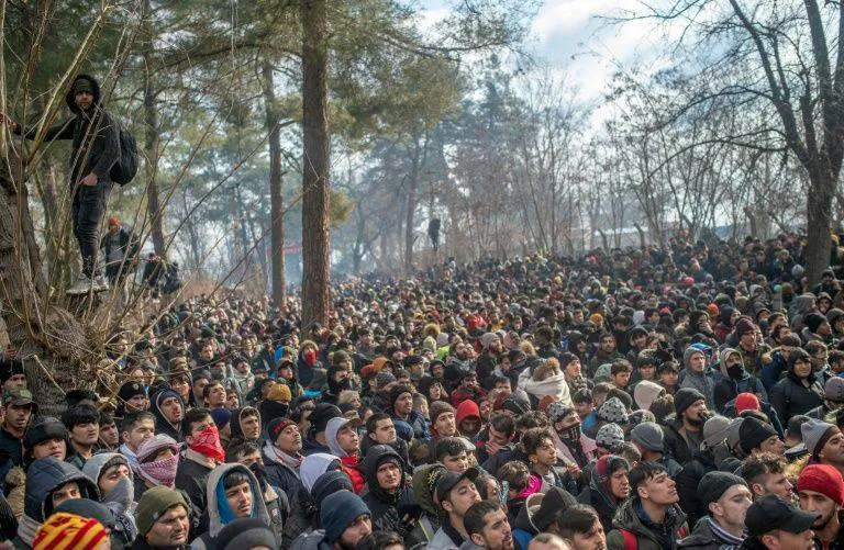 თურქეთის შს მინისტრი - თურქეთის საზღვარი ევროკავშირის მიმართულებით 100 000-ზე მეტმა ადამიანმა დატოვა