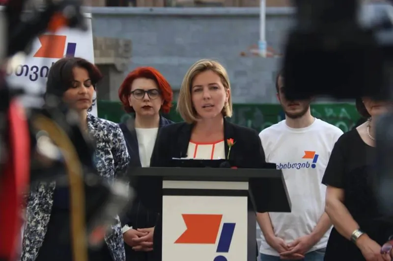 ანა დოლიძემ სამოქალაქო მოძრაობა „ხალხისთვის“ დააფუძნა