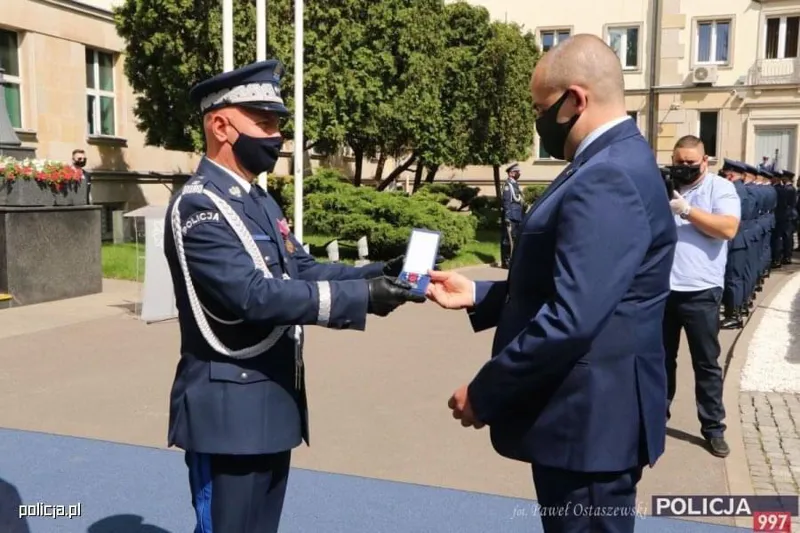 პოლონეთში საქართველოს პოლიციის ატაშე გიორგი გამსახურდია ვერცხლის მედლით დააჯილდოვეს