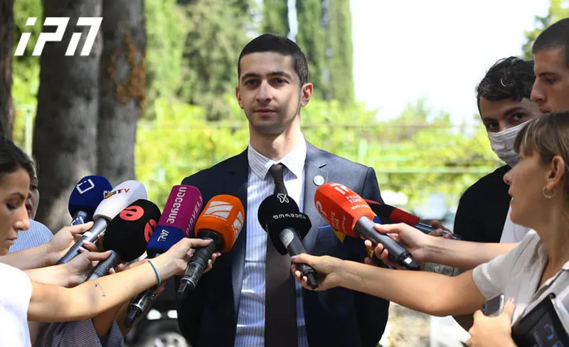 შაქარაშვილის საქმის პროკურორის განცხადებით, დაცვის მხარის მოთხოვნ ე.წ. ოქროს მოწმეების ჩვენებები მტკიცებულებების ნუსხიდან ამოიღონ, უსაფუძვლოა