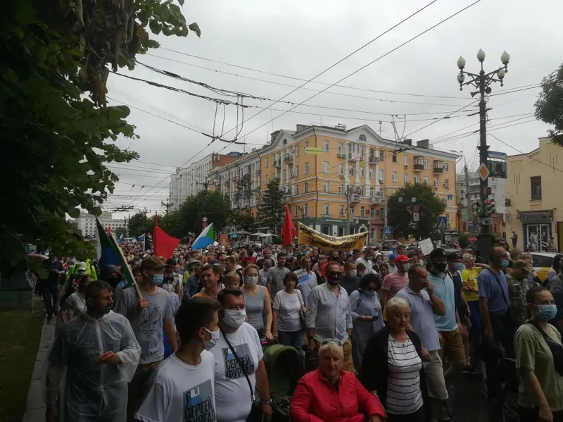 ხაბაროვსკში, კრემლის საწინააღმდეგო აქციაზე ათასობით ადამიანი შეიკრიბა