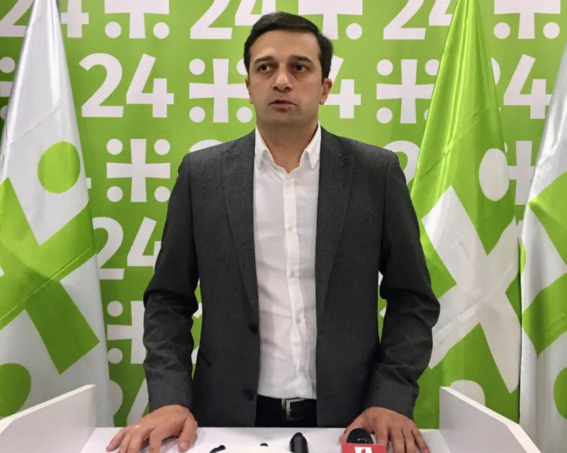 ლევან იოსელიანი ხელისუფლებას მიმართავს, სასწავლო პროცესი ორ ცვლაში წარიმართოს