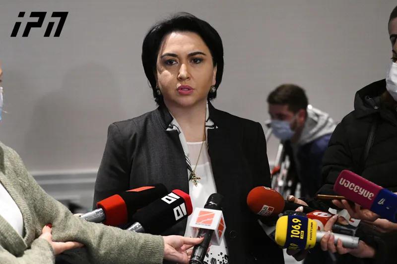 Eka Beselia 对法官说：在Andro Chichinadze 案件的审理过程中，我多次感到羞耻，因为看到真相如何以正义之名被破坏！– 真相站在良心犯的一边，而检察方持有的是在不正义中迷失的正义。