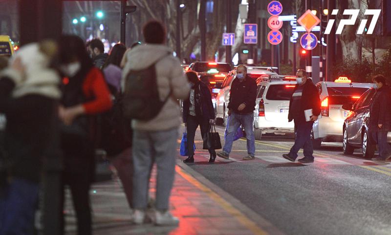 第比利斯市政厅 - 在3月21-22日，公交车、小巴和地铁将免费为乘客提供  服务。