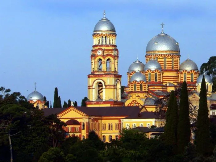 Local media says services were temporarily suspended in temples of occupied Abkhazia until determination of status of so-called Abkhazian Orthodox Church