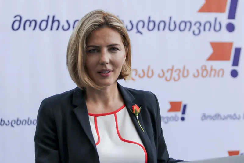 ანა დოლიძის განცხადებით, გუშინ ორთაჭალაში ახალგაზრდების ჯგუფი მის მძღოლს თავს დაესხა