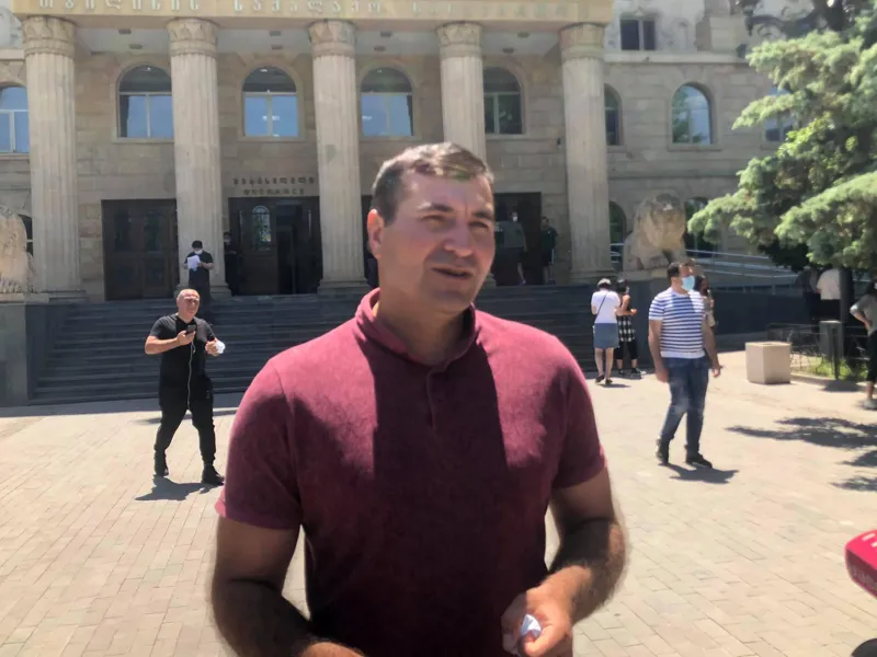 თბილისის საქალაქო სასამართლომ "მოძრაობა საქართველოსთვის" წევრი გიორგი მუმლაძე 1400 ლარით დააჯარიმა