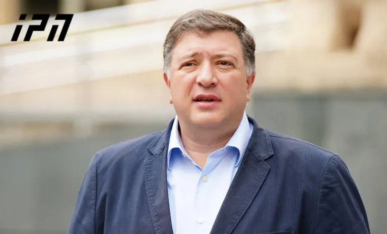 გიგი უგულავა ფოთში „ოცნების“ კანდიდატზე - სხვა კანდიდატებისგან განსხვავებით, რომლებიც საკუთარი ნებით ხდებიან აგენტები,  ეს ადამიანი არის დაშანტაჟებული, ამიტომ მზად ვარ, როგორც მსხვერპლს, გვერდით დავუდგე