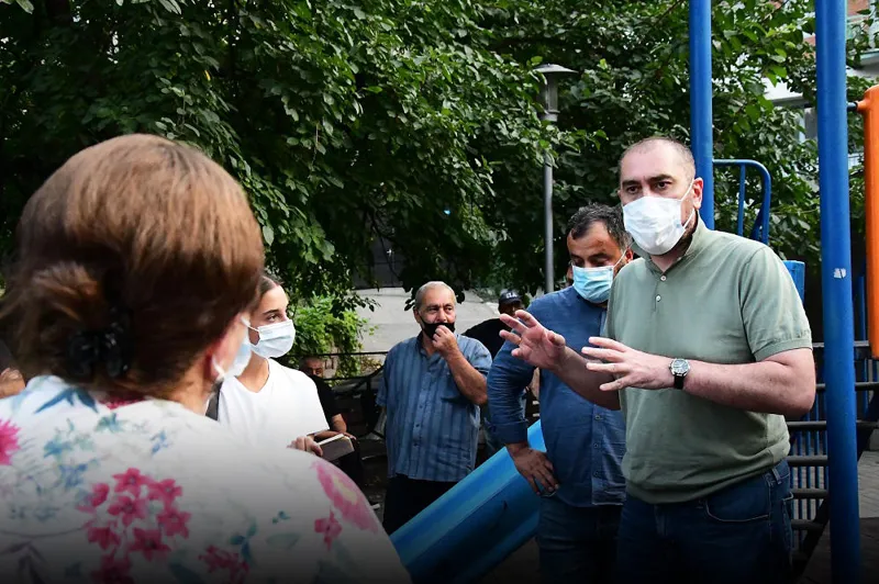 ზურაბ აბაშიძე სოლოლაკის მოსახლეობას შეხვდა