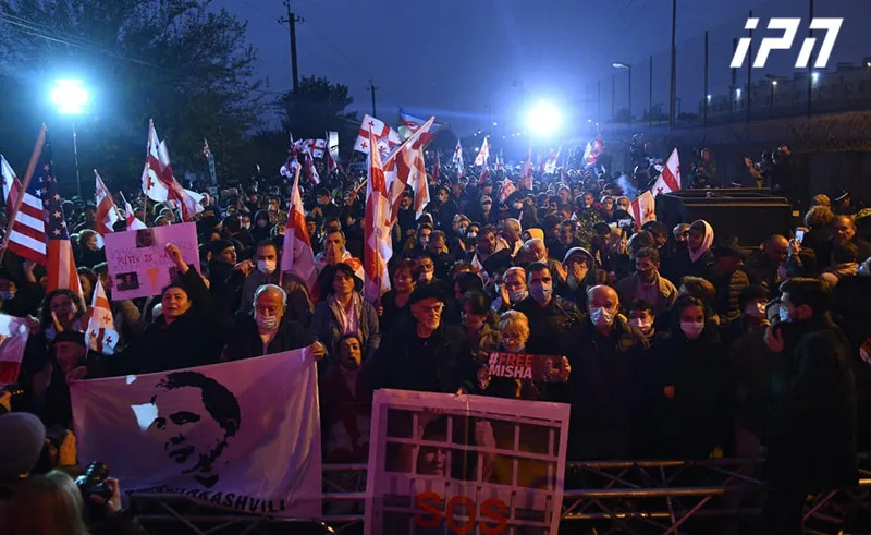 The rally organized by the opposition starts near the 12th penitentiary facility in Rustavi