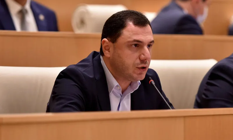 გიორგი ამილახვარი მიხეილ ჩხენკელს - ბატონო მინისტრო, რეფორმები და საქმე, რასაც აკეთებთ, გააგრძელეთ და ამას თაობები დააფასებენ