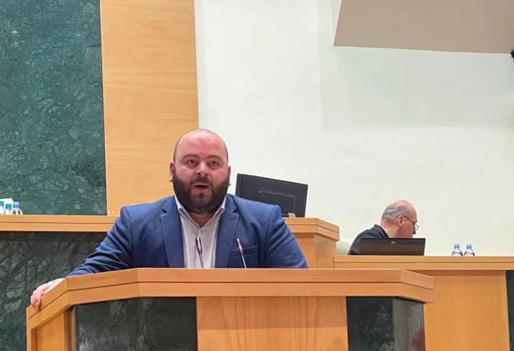 „საქართველოსთვის“ - პარტიის ინიციატივას სოციალურად დაუცველი ოჯახების შემწეობა ინდექსაციის წესით ყოველწლიურად გაზრდილიყო, „ქართულმა ოცნებამ“ მხარი არ დაუჭირა