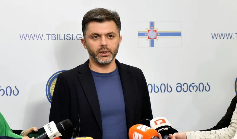 ირაკლი ხმალაძის განცხადებით, სადისტრიბუციო მანქანებთან დაკავშირებით გარკვეული განსხვავებული რეგლამენტია დადგენილი და მათთან მიმართებით შეღავათი 1-ელ სექტემბრამდე მოქმედებს