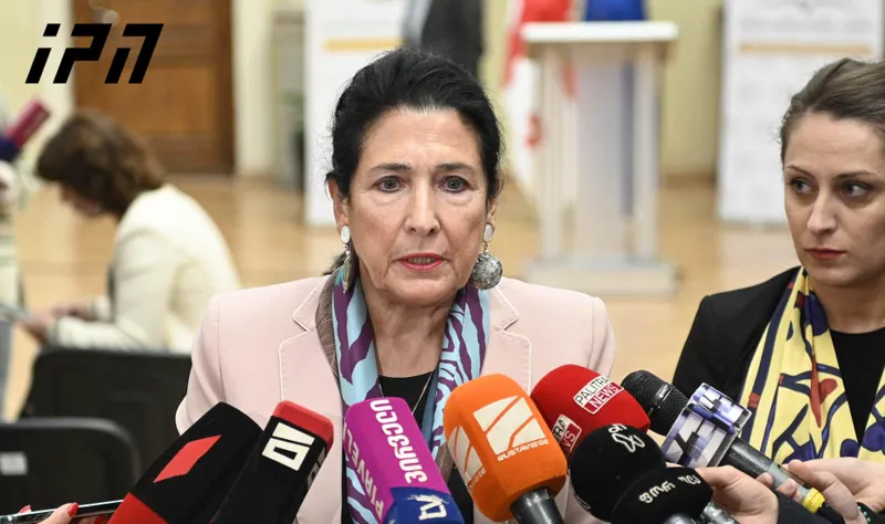 The Government withdraws the constitutional lawsuits against the President