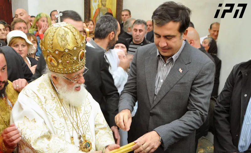 მიხეილ სააკაშვილი ვითხოვ, რომ პატრიარქის დაკრძალვაზე წამიყვანონ, როგორც მისი მეგობარი, საქართველოს მესამე პრეზიდენტი.