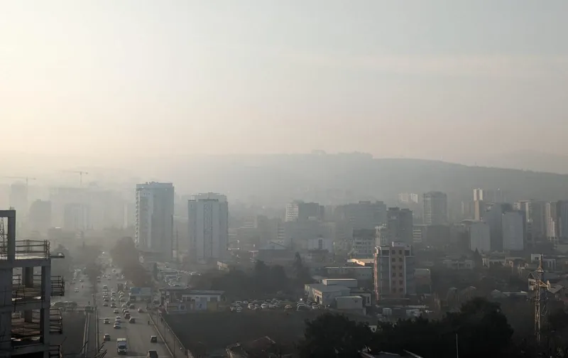გარემოს ეროვნული სააგენტო საქართველოს ტერიტორიაზე ატმოსფერულ ჰაერში მყარი მტვრის ნაწილაკების კონცენტრაციის კლების ტენდენცია დაფიქსირდა.