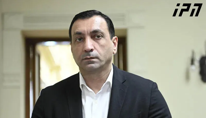 ლევან ბეჟაშვილის აზრით, სასამართლოსთან დაკავშირებით საგამოძიებო კომისიის შექმნის საკითხის გატანას „ქართული ოცნება“ დღესაც პროცედურული ხრიკებით არ დაუშვებს