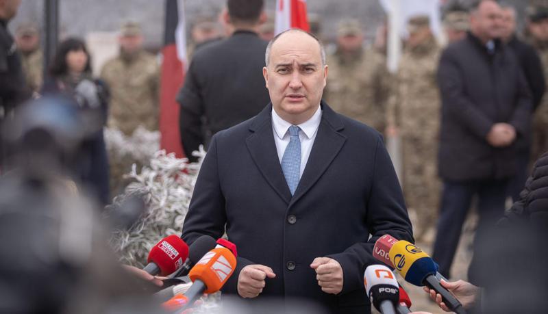 格鲁吉亚检察官办公室已指控前国防部长朱安舍尔·布尔丘拉泽滥用职权和合法化非法收入。