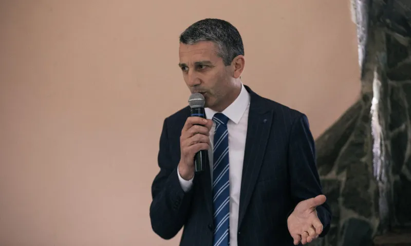 „ქართული ოცნების“ შუახევის რაიონულ ორგანიზაციას ომარ ტაკიძე უხელმძღვანელებს